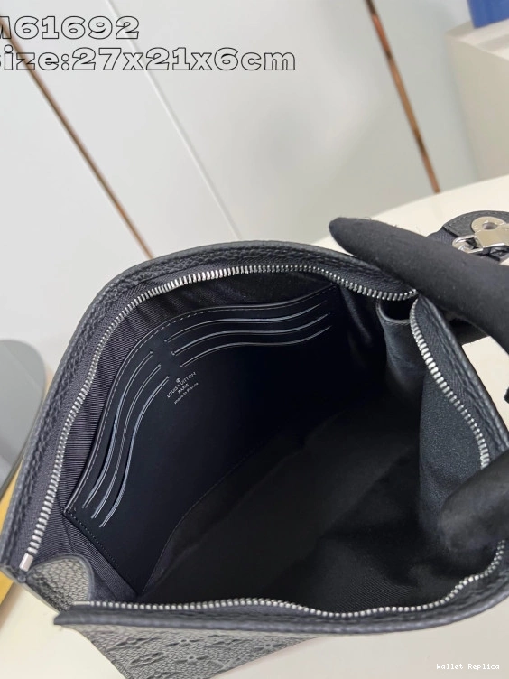 Affordable VUITTON MM POCHETTE VOYAGE LOUIS 0710
